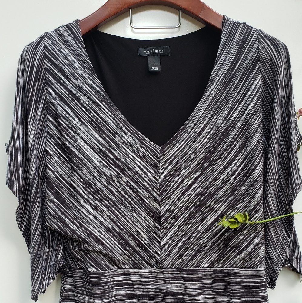 White House Black 🖤 Market Top - NICE! Size - L